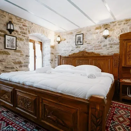 Bed & Breakfast Old Well Bazaar 4*