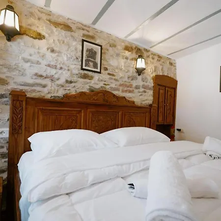 Bed and Breakfast Old Well Bazaar 4*
